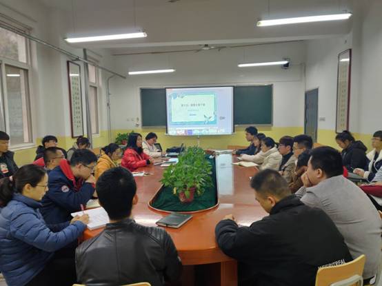 beat365在线唯一官网召开班主任、班级主要干部班级管理培训会 (1).jpg